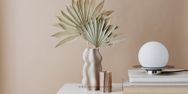 Practical Gifts for Minimalists. Every relative’s worst nightmare. 2 Minimalist interior