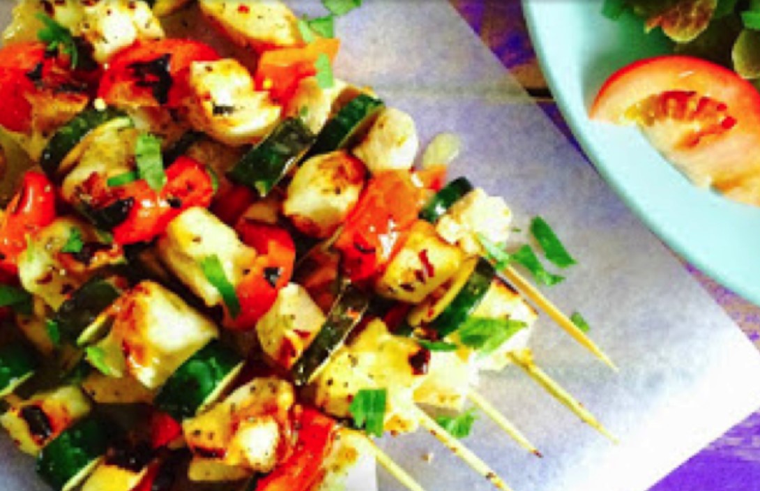 10+ Healthy & Quick Summer Dinners | low FODMAP diet 24 BBQ Chicken Skewers