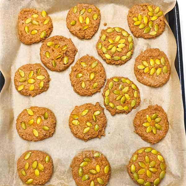 Low Carb Pumpkin Spice Cookies - KETO 10 Low Carb Pumpkin Spice Cookies - KETO 1