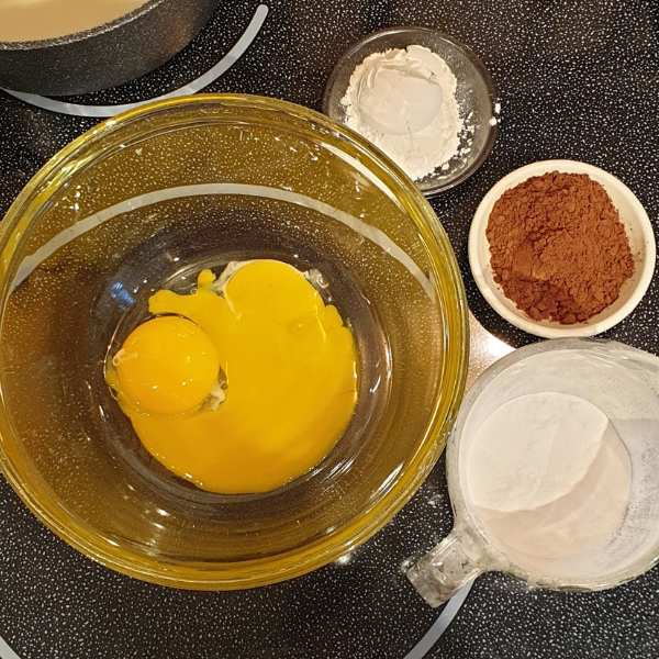 ingredients for custard cream