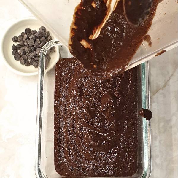 Transport the batter into a microwaveable 6.5x4.5 glass container.